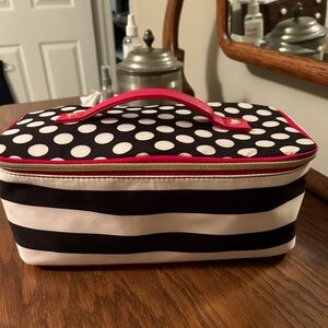 Betsy XOXO Travel/Makeup Case